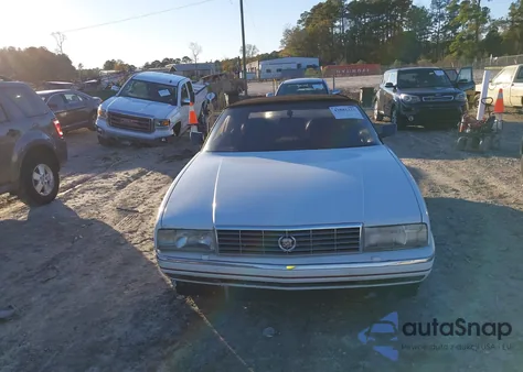 1991 Cadillac Allante z USA, uszkodzony, nr VIN 1G6VS3384MU126883